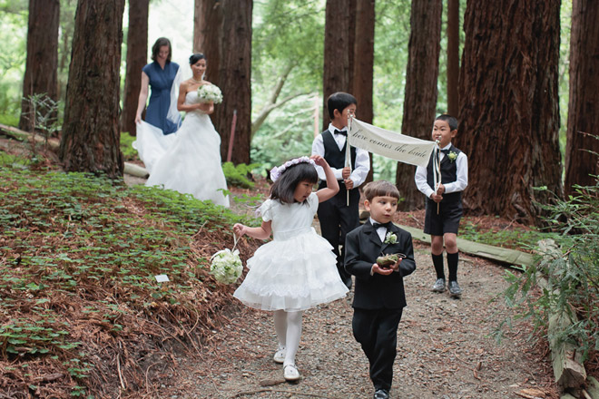 Flower girls and ring bearers walk to ceremony at UC Berkeley Botanical Garden Wedding