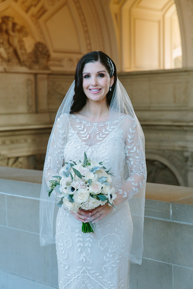 San Francisco wedding
photographer, bridal portrait at San Francisco City Hall