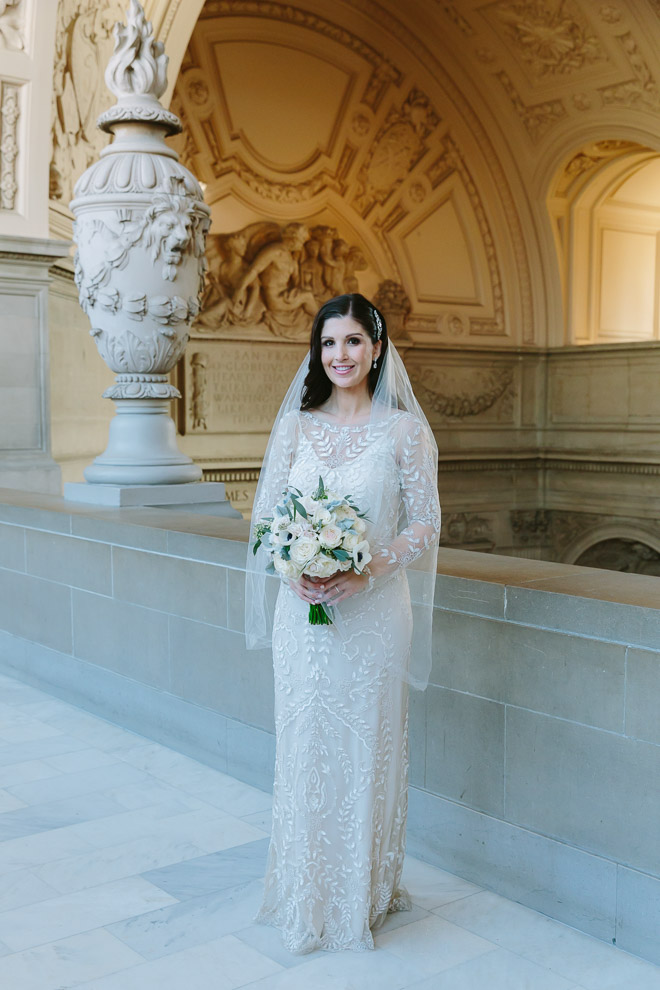 San Francisco wedding
photographer, bridal portrait at San Francisco City Hall
